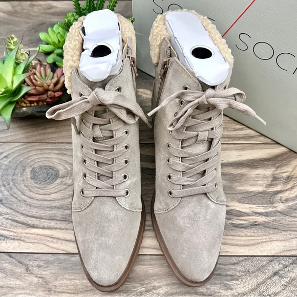 NIB Sole Society Jacenia Lace Up Combat Bootie Suede Faux Fur - Picture 2 of 13